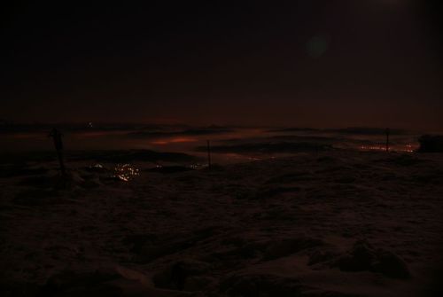 Babia Góra -widok ze szczytu nocą